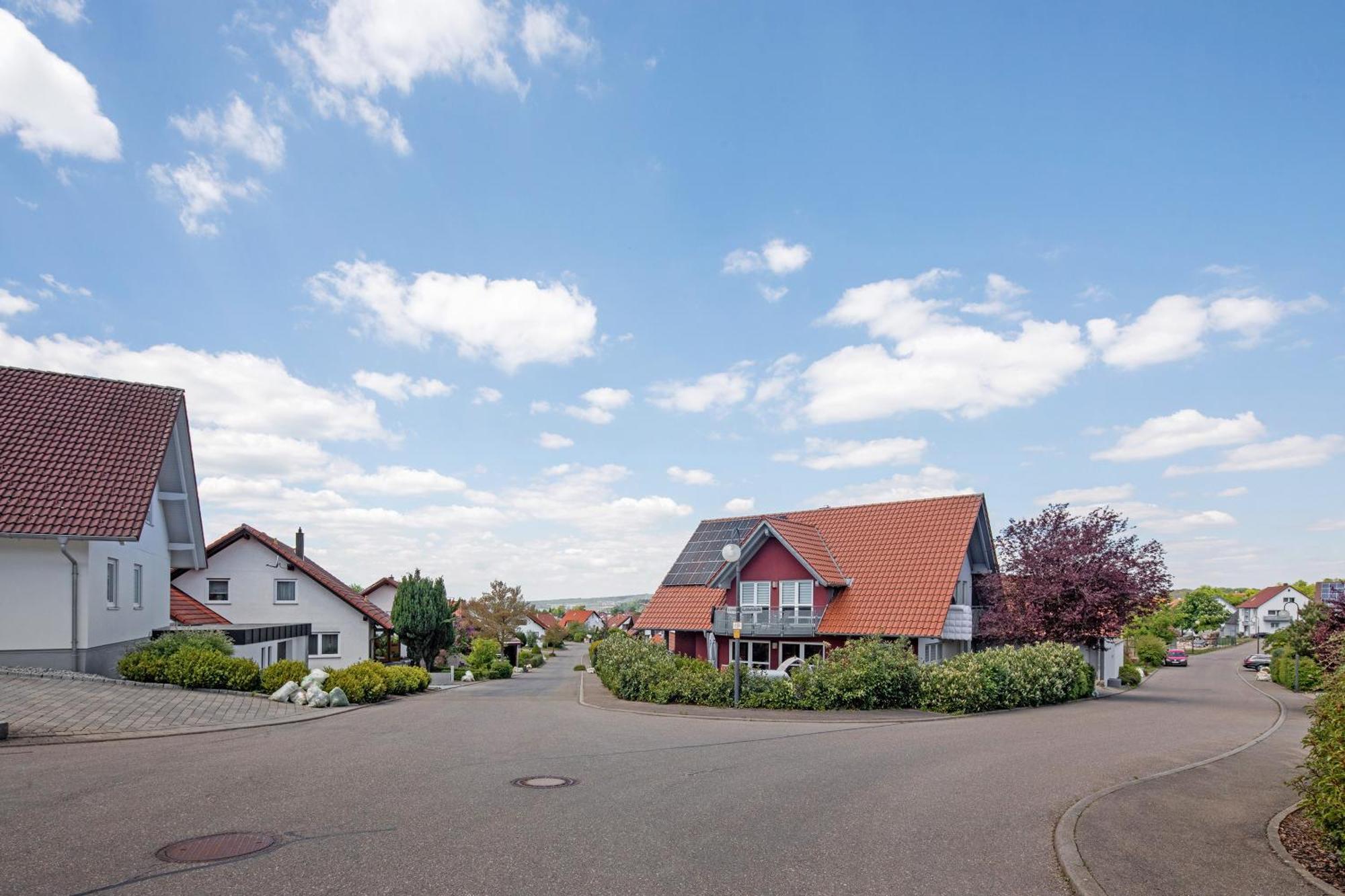 Ferienwohnung Emilia, 36Qm Münsingen Zewnętrze zdjęcie