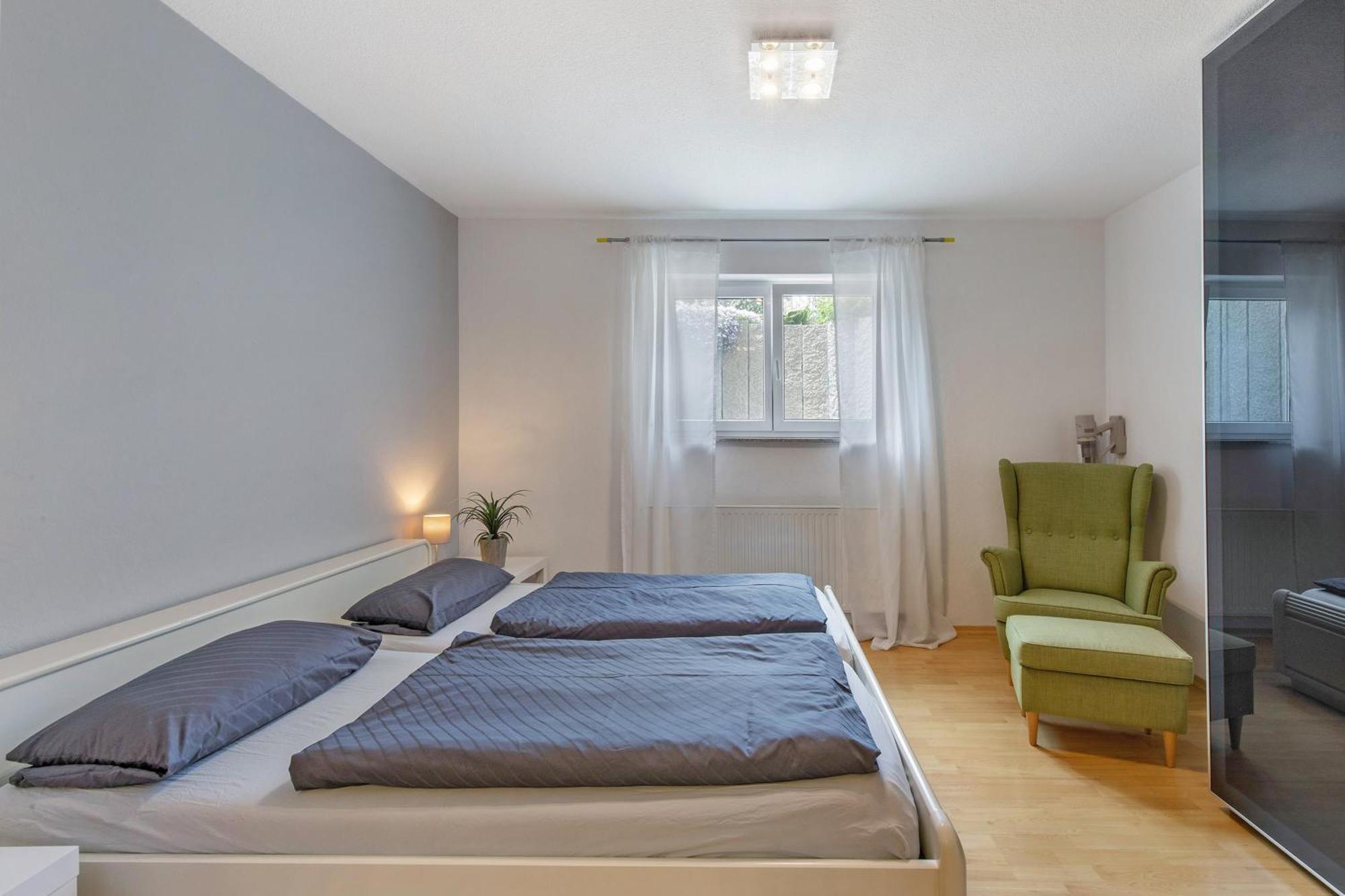 Ferienwohnung Emilia, 36Qm Münsingen Zewnętrze zdjęcie