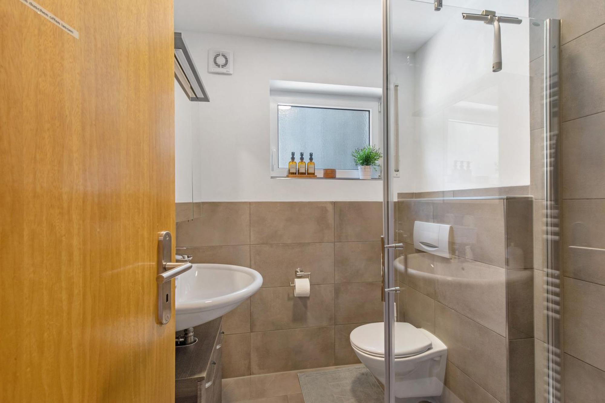 Ferienwohnung Emilia, 36Qm Münsingen Zewnętrze zdjęcie